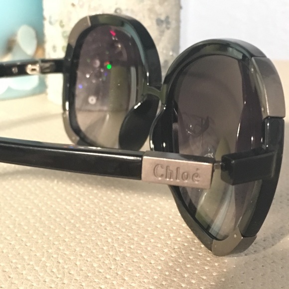 Chloe Sunny’s the Kim K Shades 🌞🌈😎 - Picture 3 of 8